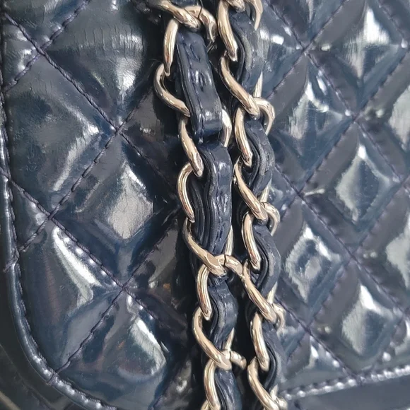 Authentic Chanel In The Business Flap Bag Quilted Patent Vinyl Maxi - Picture 4 of 16